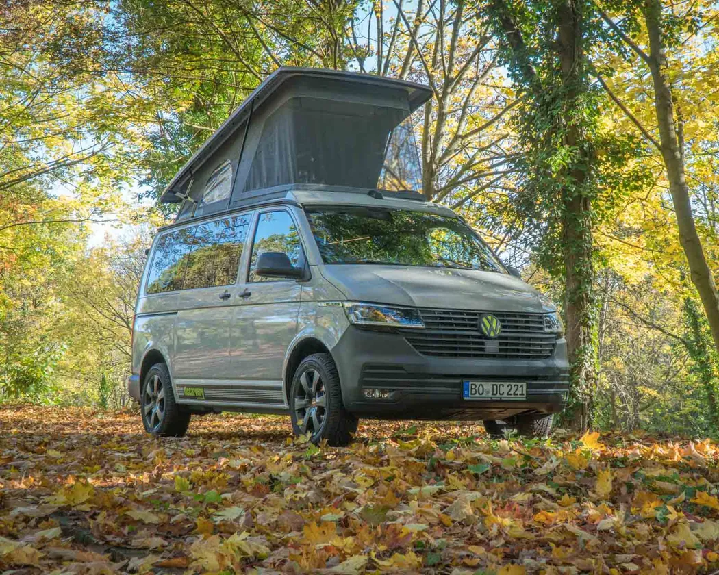 VW T6.1 Wohnbus mit Aufstelldach von Discarvery